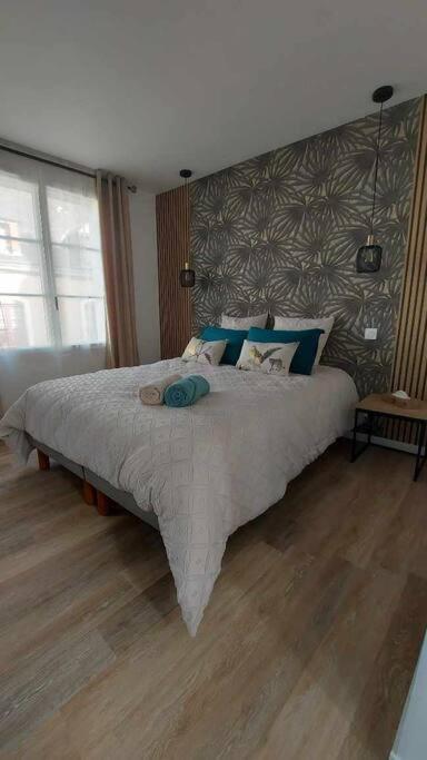 Mister Hinster - Studio Tout Confort Centre Ville Nogent-Le-Rotrou - 1E Etage Exteriör bild